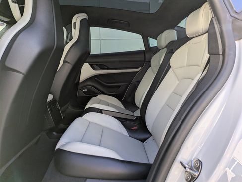 Used 2020 Porsche Taycan Turbo image 12