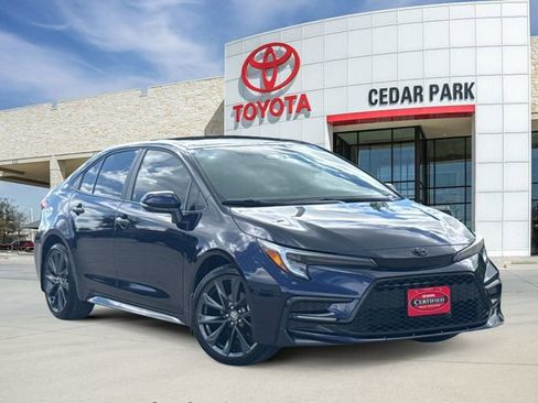 Used 2026 Toyota Corolla SE FWD image 1