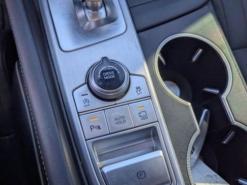 Used 2020 Genesis G70 2.0T image 14