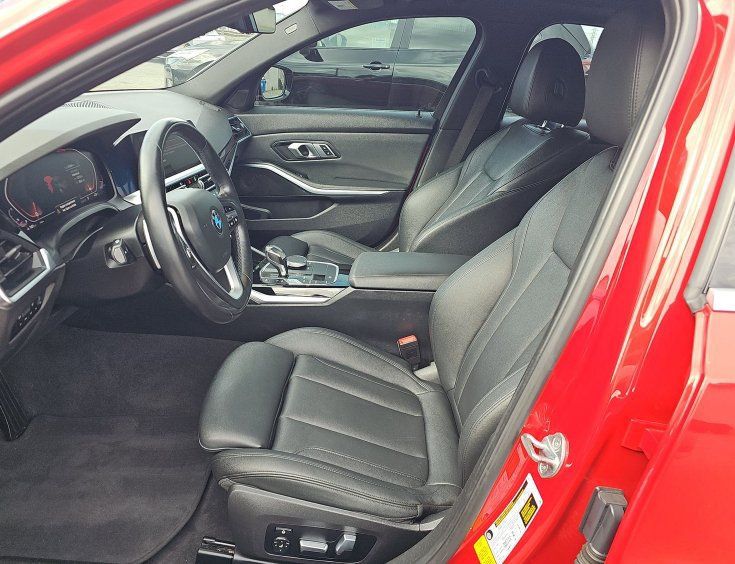 Used 2019 BMW 330i Sedan w/ Convenience Package RWD image 7