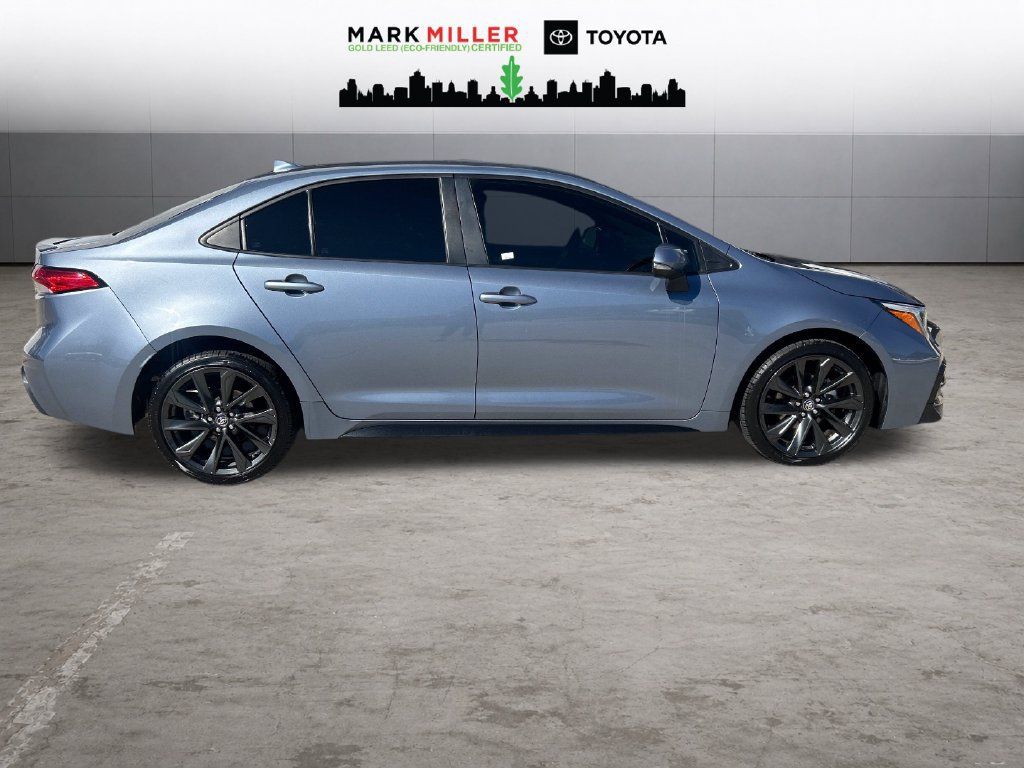 Certified 2024 Toyota Corolla SE FWD image 7
