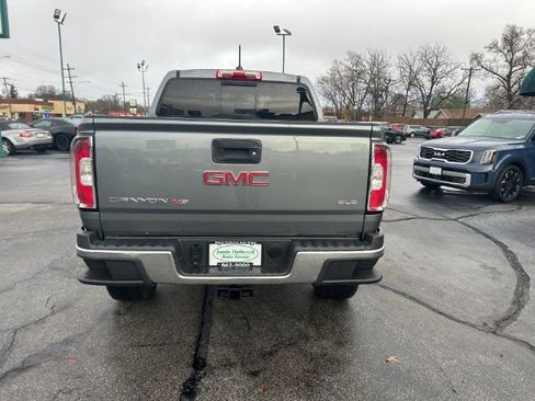 Used 2019 GMC Canyon SLE w/ SLE Convenience Package image 4