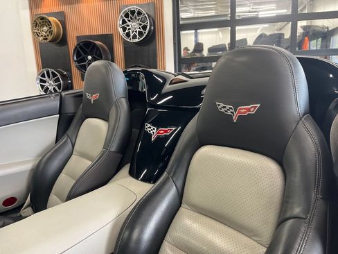 Used 2007 Chevrolet Corvette Convertible w/ Preferred Equipment Group RWD image 40