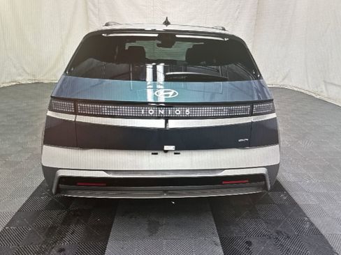 Used 2026 Hyundai Ioniq 5 Limited image 13