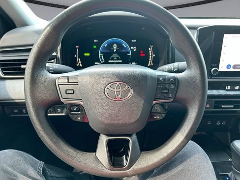 Certified 2025 Toyota Camry LE w/ Convenience Package FWD image 15