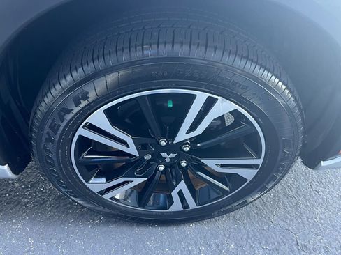 Used 2024 Mitsubishi Eclipse Cross AWD image 34