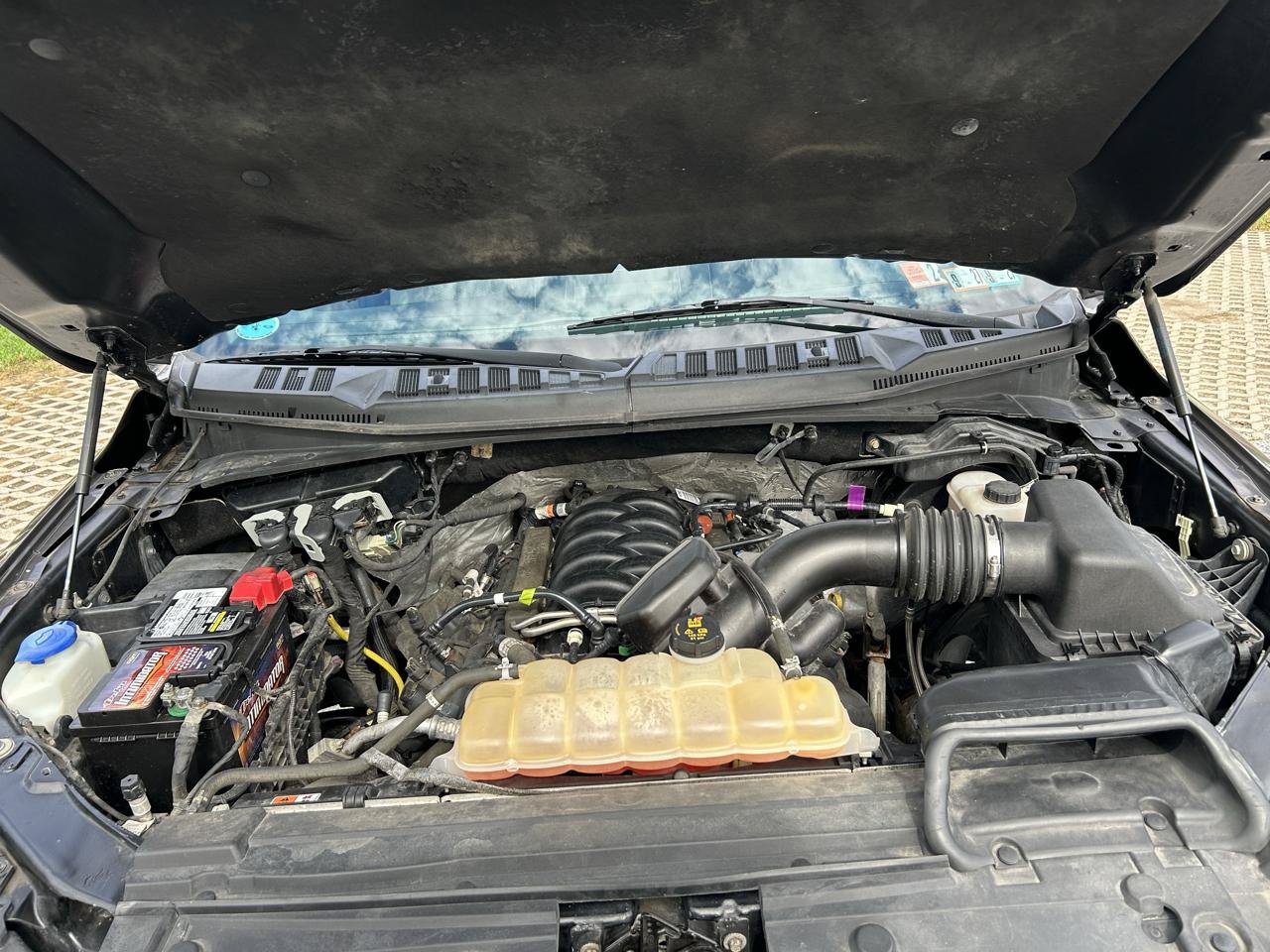 Used 2018 Ford F150 XLT AWD/4WD image 22