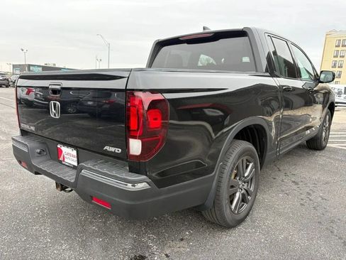 Used 2017 Honda Ridgeline Sport image 5