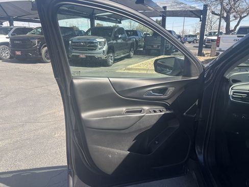 Used 2022 Chevrolet Equinox LT image 6