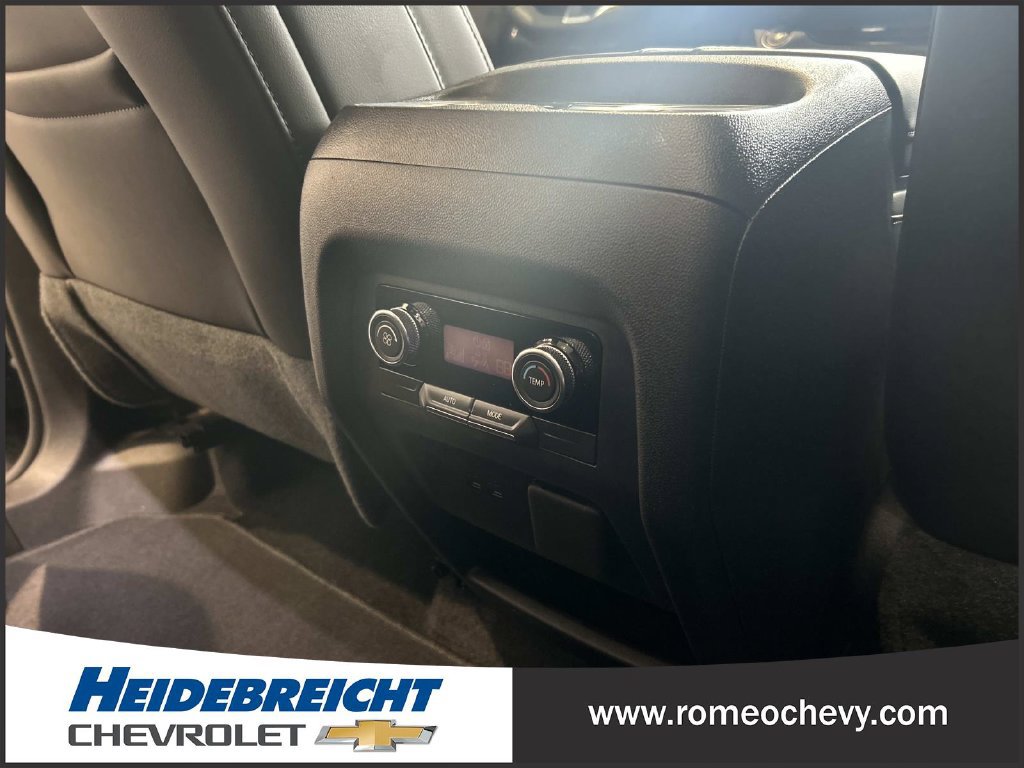 Used 2026 Buick Enclave Sport Touring w/ Power Package FWD image 17