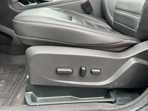 Used 2019 Ford Escape SEL image 11