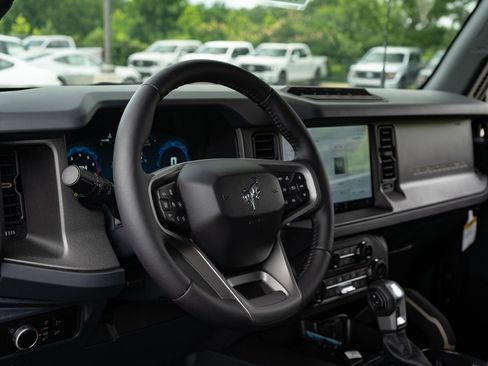 New 2026 Ford Bronco Badlands AWD/4WD image 23