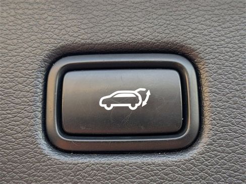 Certified 2022 Kia Telluride EX w/ EX Premium Package image 15