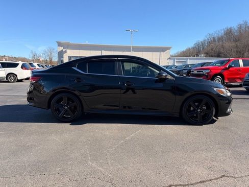 Used 2023 Nissan Sentra SR w/ Midnight Edition Package image 3