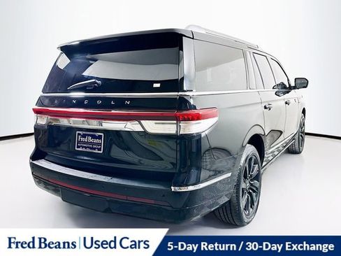 Certified 2022 Lincoln Navigator L Reserve image 8