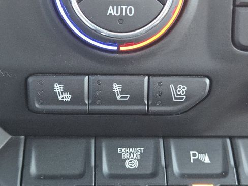 Used 2023 Chevrolet Silverado 2500 High Country image 5