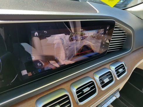 Used 2024 Mercedes-Benz GLE 450 4MATIC image 21