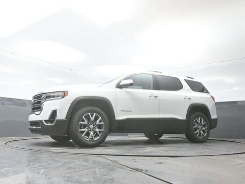 Used 2023 GMC Acadia SLT image 29