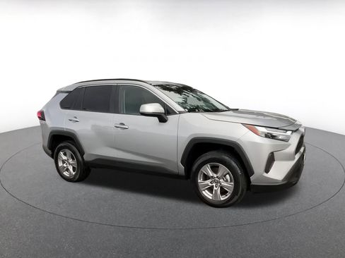 Used 2025 Toyota RAV4 XLE image 2