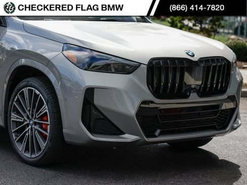 Used 2025 BMW X1 xDrive28i w/ Technology Package image 2