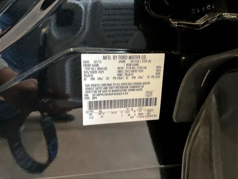 Used 2015 Ford Edge Titanium w/ Equipment Group 302A FWD image 18