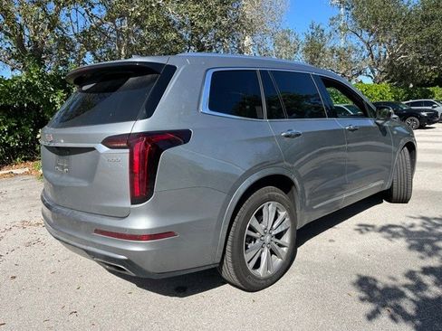 Used 2023 Cadillac XT6 Premium Luxury image 4