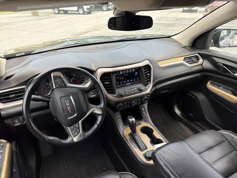 Used 2018 GMC Acadia Denali AWD/4WD image 8
