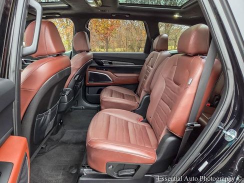 Used 2023 Kia Telluride SX Prestige image 11