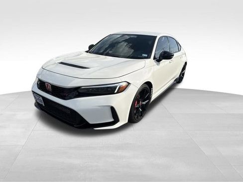 Used 2025 Honda Civic Type R image 5