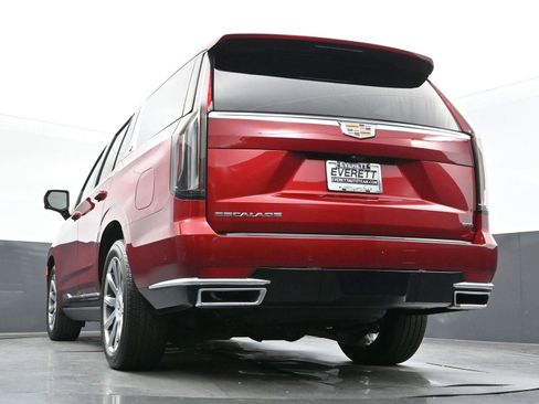 Used 2024 Cadillac Escalade Premium Luxury Platinum image 59