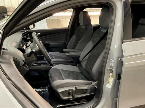 Used 2021 Volkswagen ID.4 Pro image 27