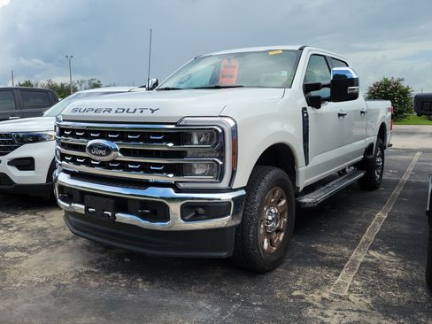 Used 2026 Ford F250 Lariat w/ Chrome Package AWD/4WD image 3