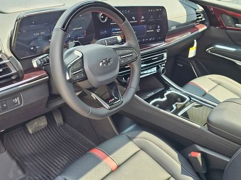 New 2025 Chevrolet Traverse RS w/ LPO, Floor Liner Package image 16