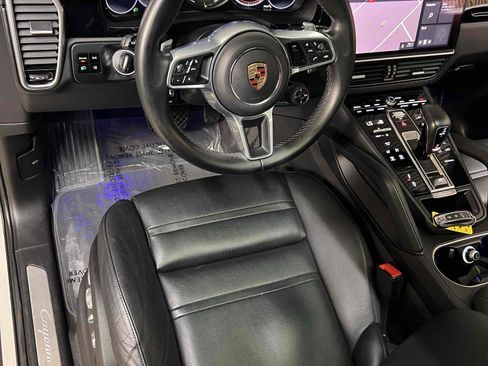Used 2020 Porsche Cayenne E-Hybrid AWD/4WD image 37