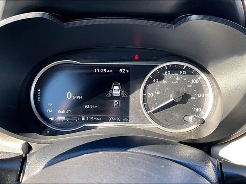 Used 2021 Nissan Versa SV image 20