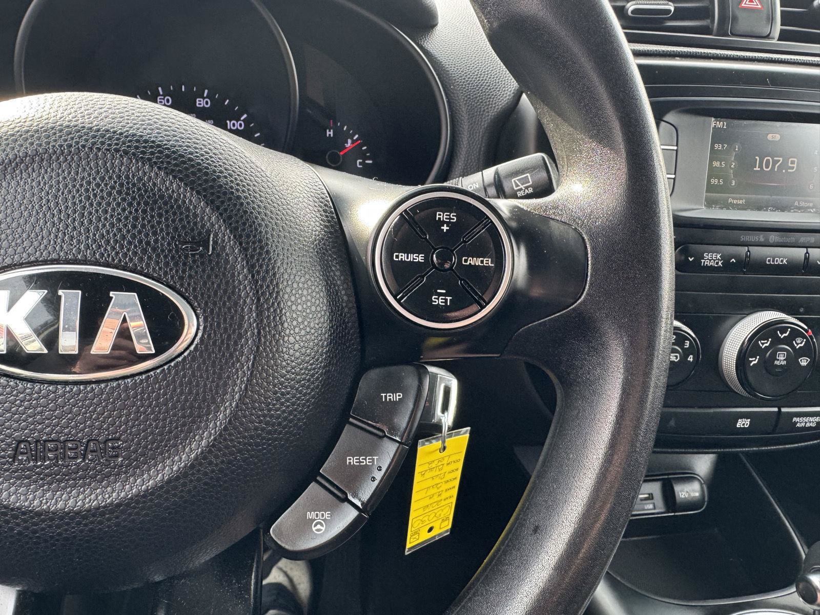 Used 2016 Kia Soul + FWD image 17
