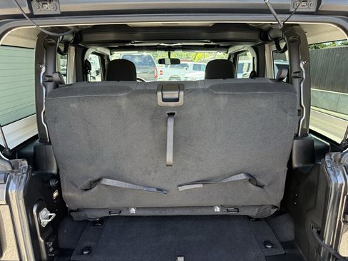 Used 2023 Jeep Wrangler Sport AWD/4WD image 22