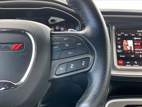 Certified 2022 Dodge Challenger R/T w/ Plus Package image 32