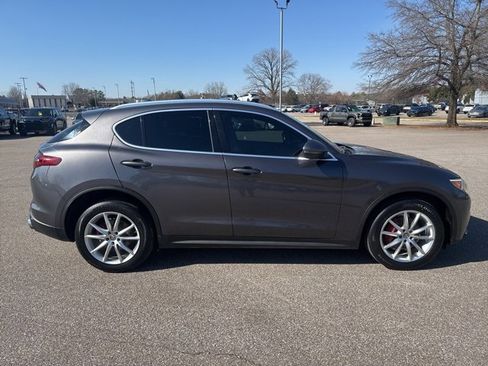 Used 2018 Alfa Romeo Stelvio Ti image 6