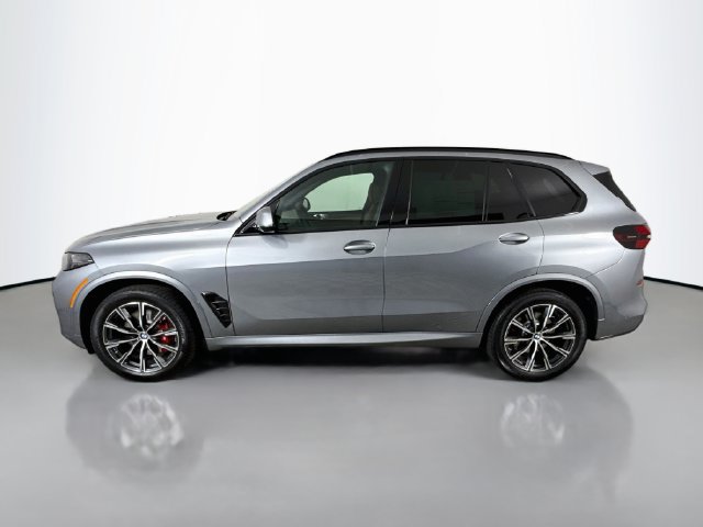 Used 2026 BMW X5 xDrive40i w/ M Sport Package AWD/4WD image 4