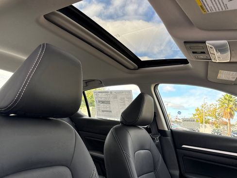 New 2025 Nissan Altima 2.5 SL image 13