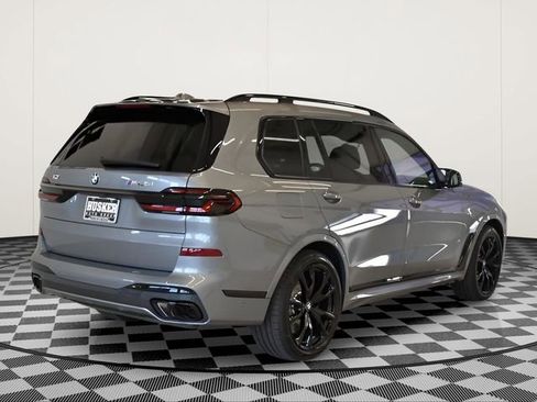 Used 2026 BMW X7 M60i AWD/4WD image 4