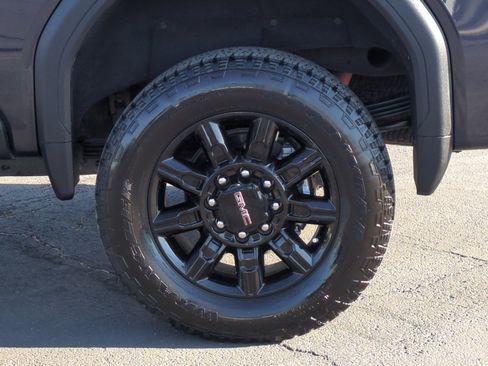 Used 2025 GMC Sierra 2500 AT4 w/ Technology Package image 26