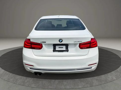 Used 2018 BMW 330i xDrive Sedan AWD/4WD image 5