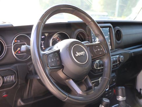 Used 2019 Jeep Wrangler Unlimited Sport S AWD/4WD image 14