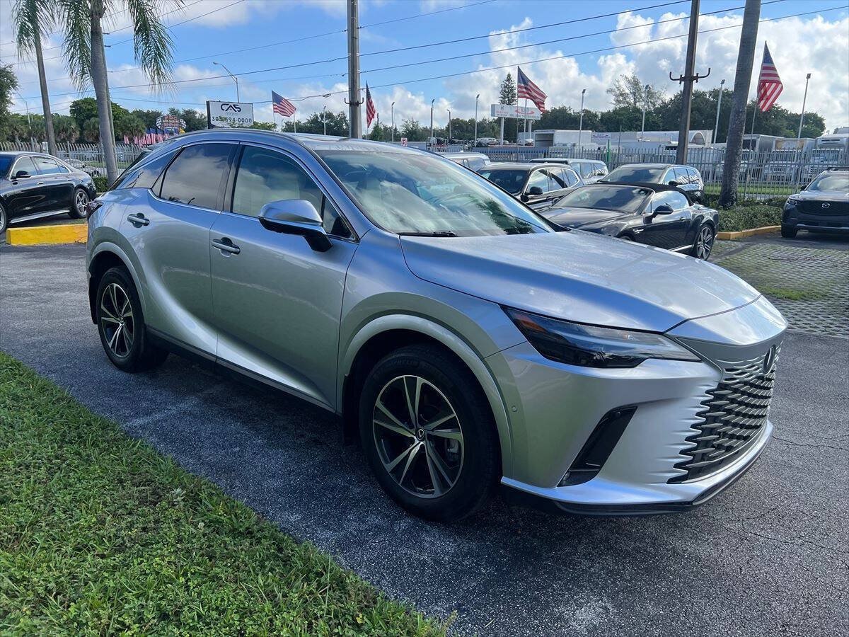 Used 2024 Lexus RX 350 Premium Plus w/ Convenience Package AWD/4WD image 4