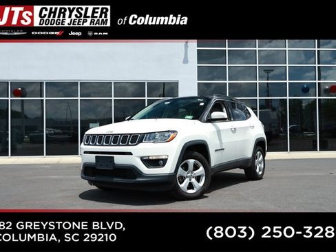 Used 2018 Jeep Compass Latitude AWD/4WD image 1