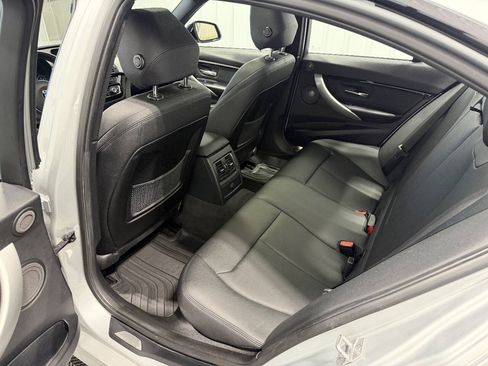 Used 2016 BMW 328i xDrive Sedan AWD/4WD image 9