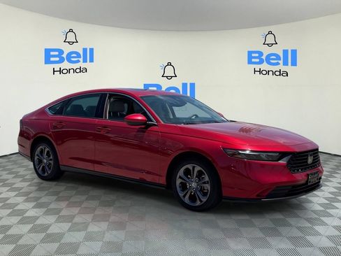 Certified 2023 Honda Accord EX image 6