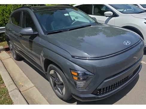 Used 2024 Hyundai Kona Limited FWD image 2